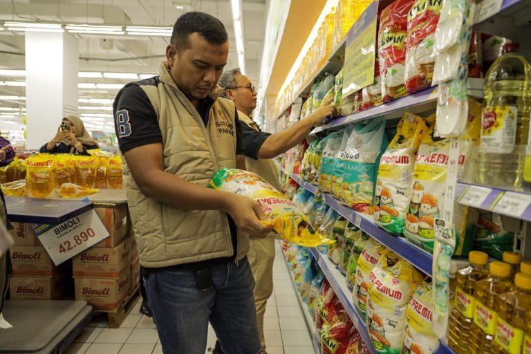 Waspada Pangan: Gelar Sidak di Kota Kediri, BAPANAS RI Pastikan Harga dan Mutu Beras Aman Terkendali